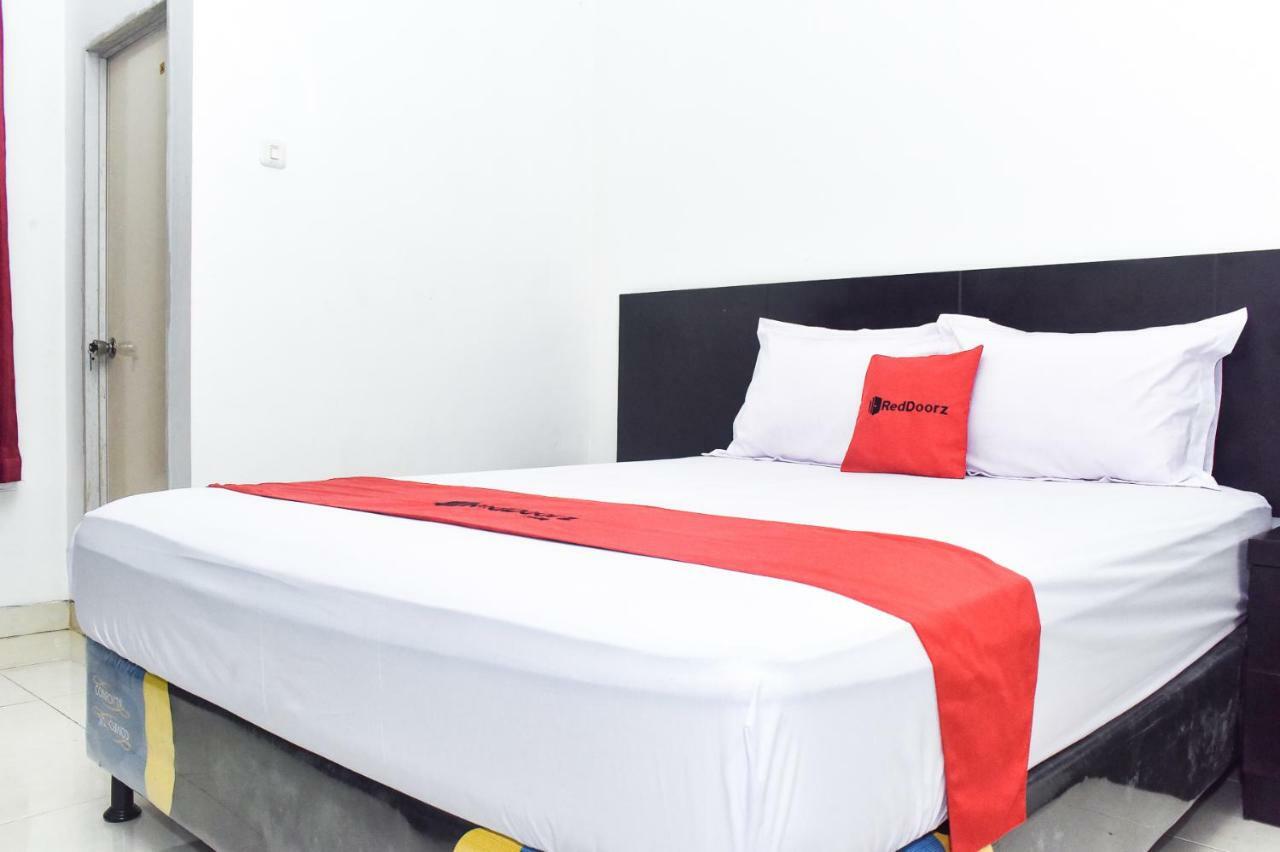 Reddoorz Syariah Near Jalan Somba Opu